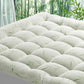 🔥¡Promoción imperdible! 50% de descuento🔥 Protector de colchón grueso, cálido y que brinda soporte.